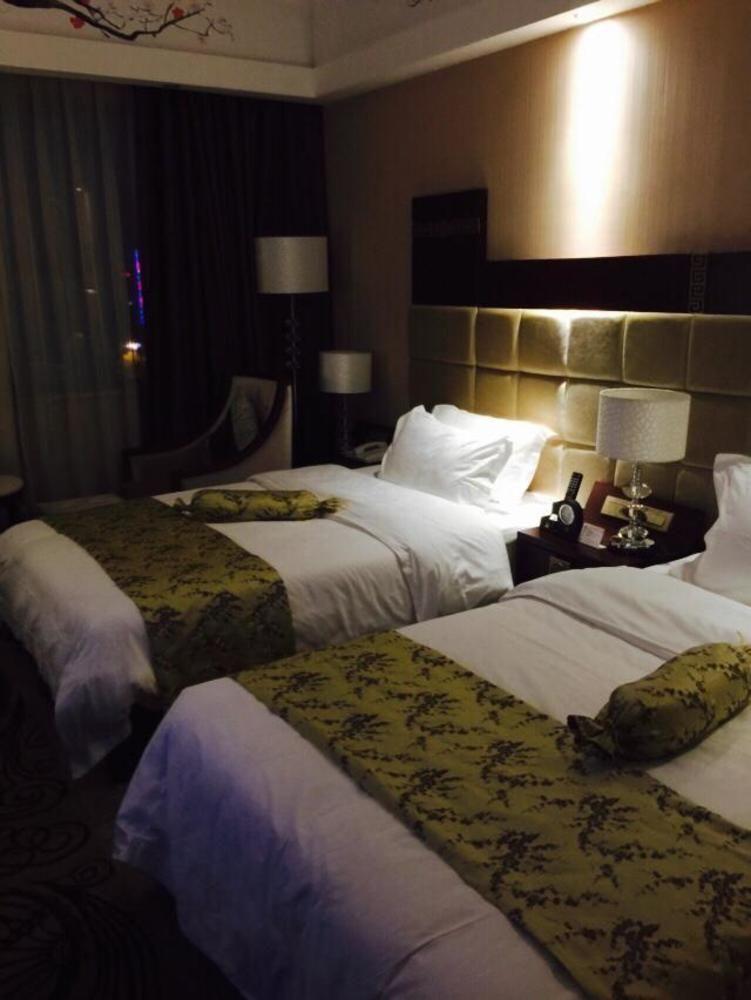 Guilin Golden Crown International Hotel Екстер'єр фото