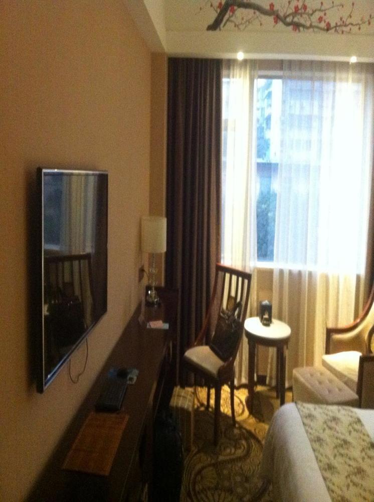 Guilin Golden Crown International Hotel Екстер'єр фото