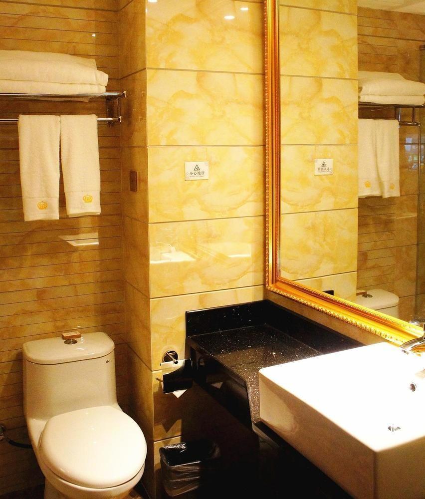 Guilin Golden Crown International Hotel Екстер'єр фото