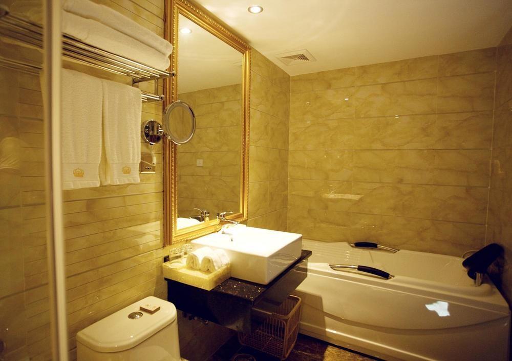 Guilin Golden Crown International Hotel Екстер'єр фото